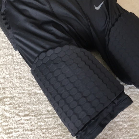 Men’s Nike Pro Combat Padded Compression Basketball Shorts Black XXL - Picture 4 of 6